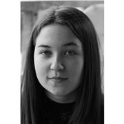 Offro ripetizioni di inglese, spagnolo, tedesco, biologia, chimica, scienze per bambini e ragazzi. Anche aiuto compiti. Sono Martina, una studentessa universitaria diplomatasi nel 2022 al liceo linguistico con 100/100 e laureatasi nel 2025 in biotecnologi